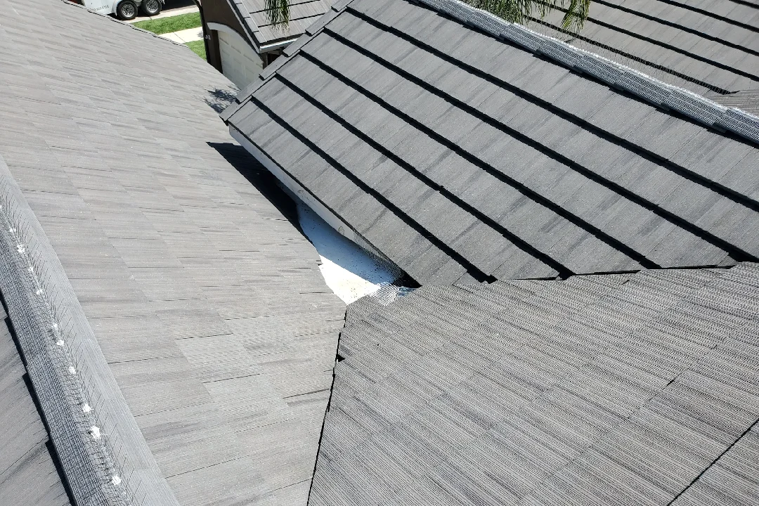 specialty roofing image main
